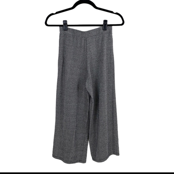 Zara Trafaluc Chevron Cropped Pants Small - Picture 4 of 4